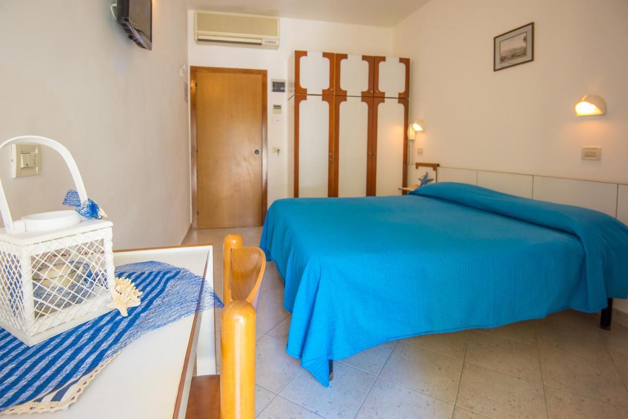 Hotel Venezia Cattolica Exterior photo