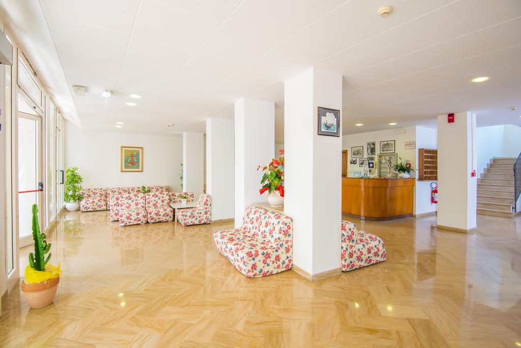Hotel Venezia Cattolica Exterior photo